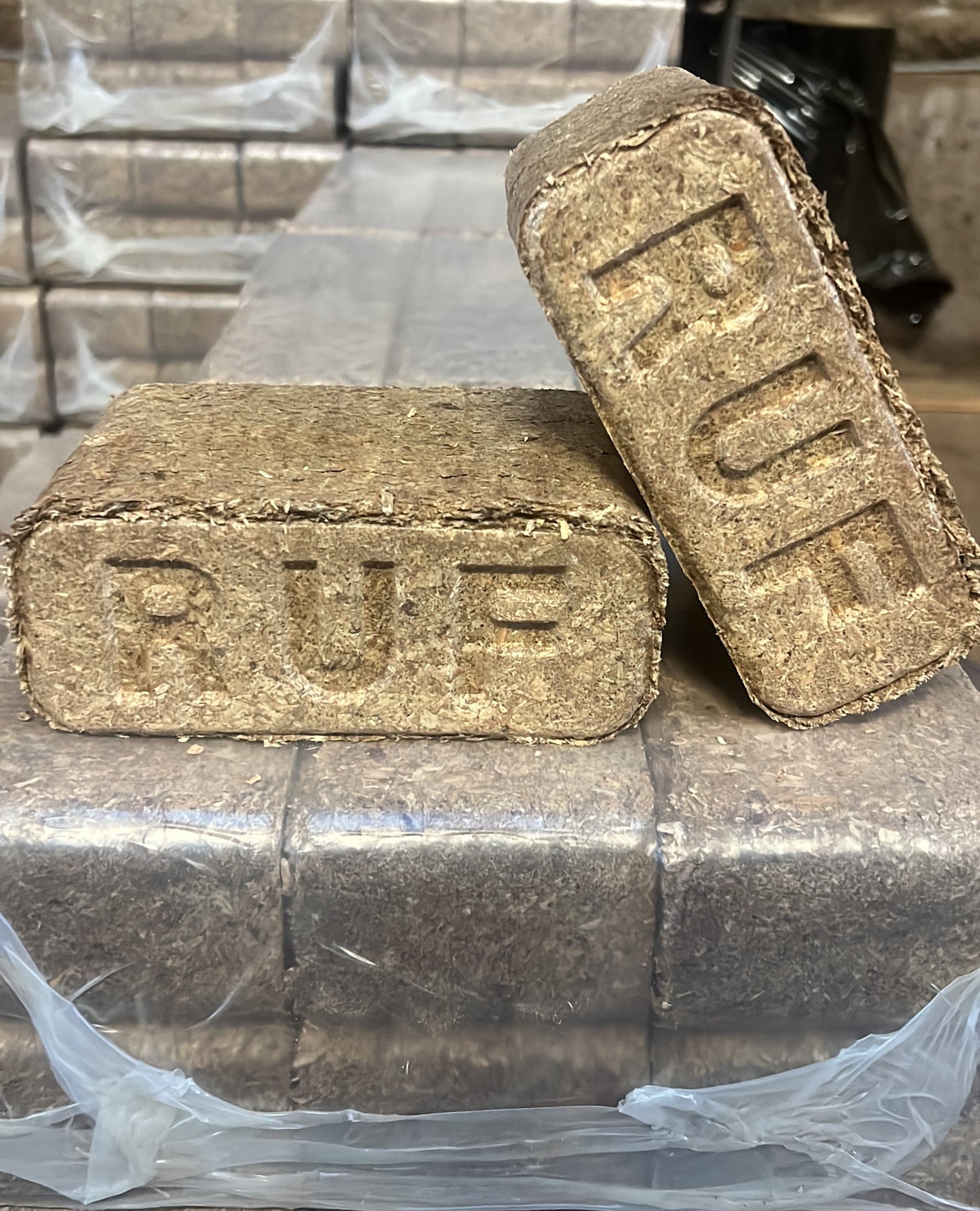 1. Hot Briques - Eco Briquettes
